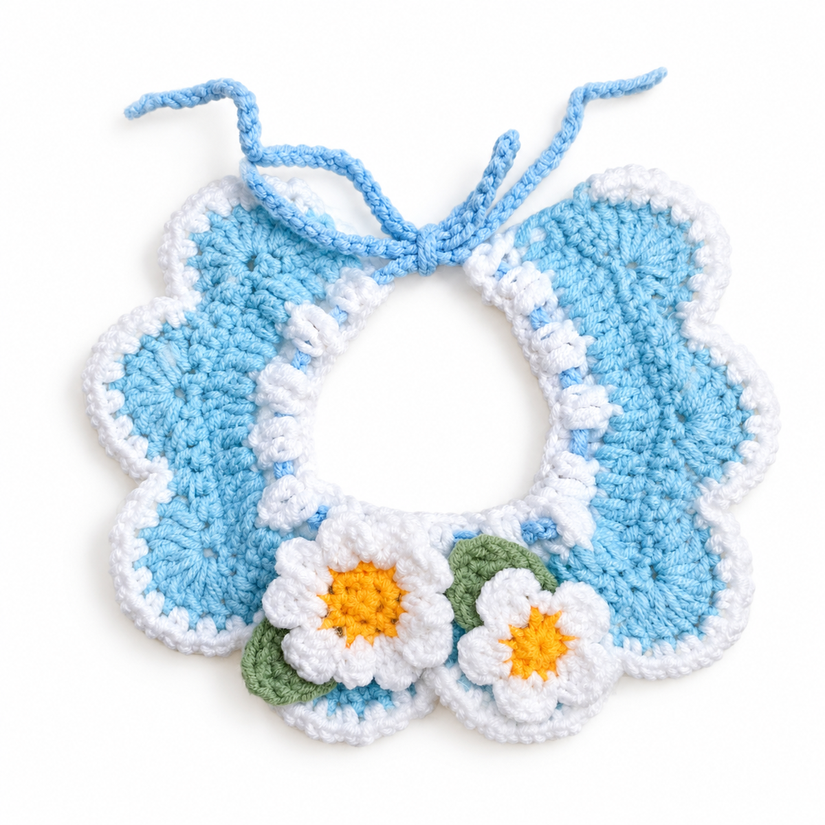Scalloped Daisy Crochet Collar - Blue Daisy