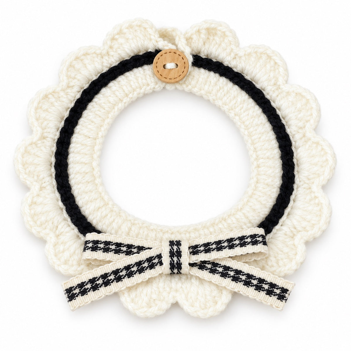Crochet Bow Ruffle Collar for Cat Portraits - Black Bow